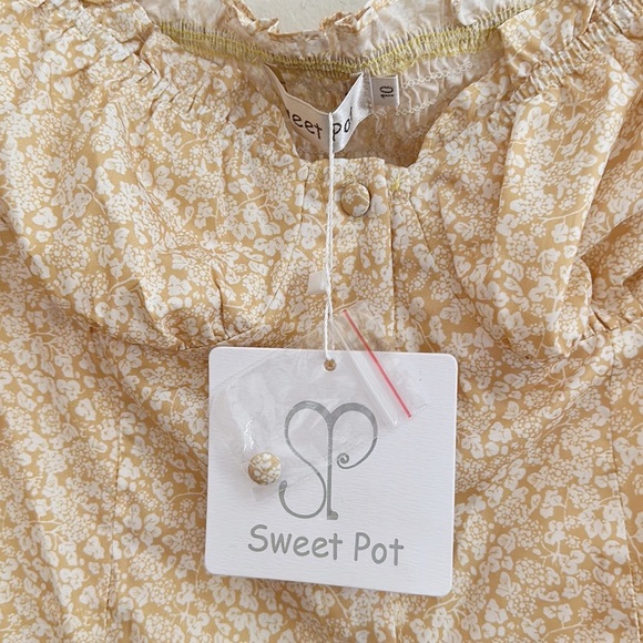 Hello Molly | Yellow Floral Dress - Picture 9 of 10